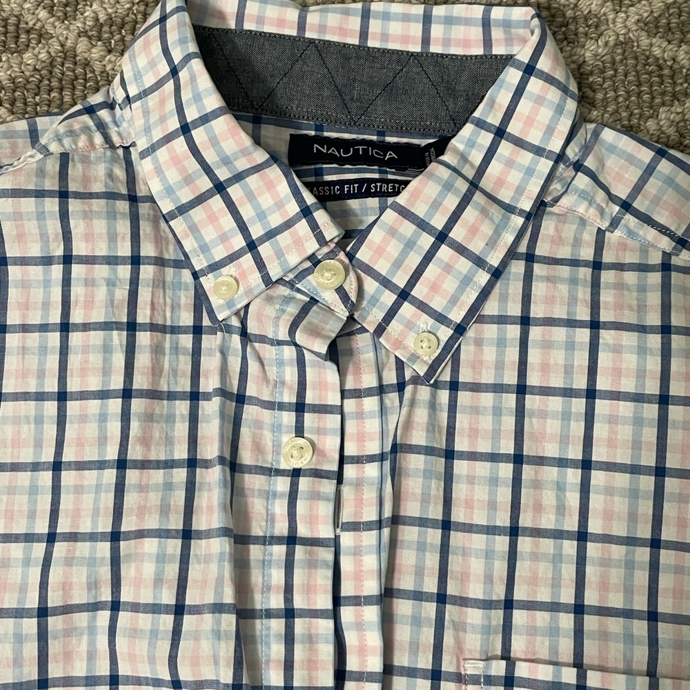 Men Nautica Button Down